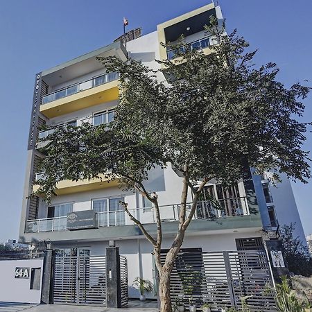 Super Townhouse Tipsyy Near Bestech Central Square Mall Gurgaon Ngoại thất bức ảnh