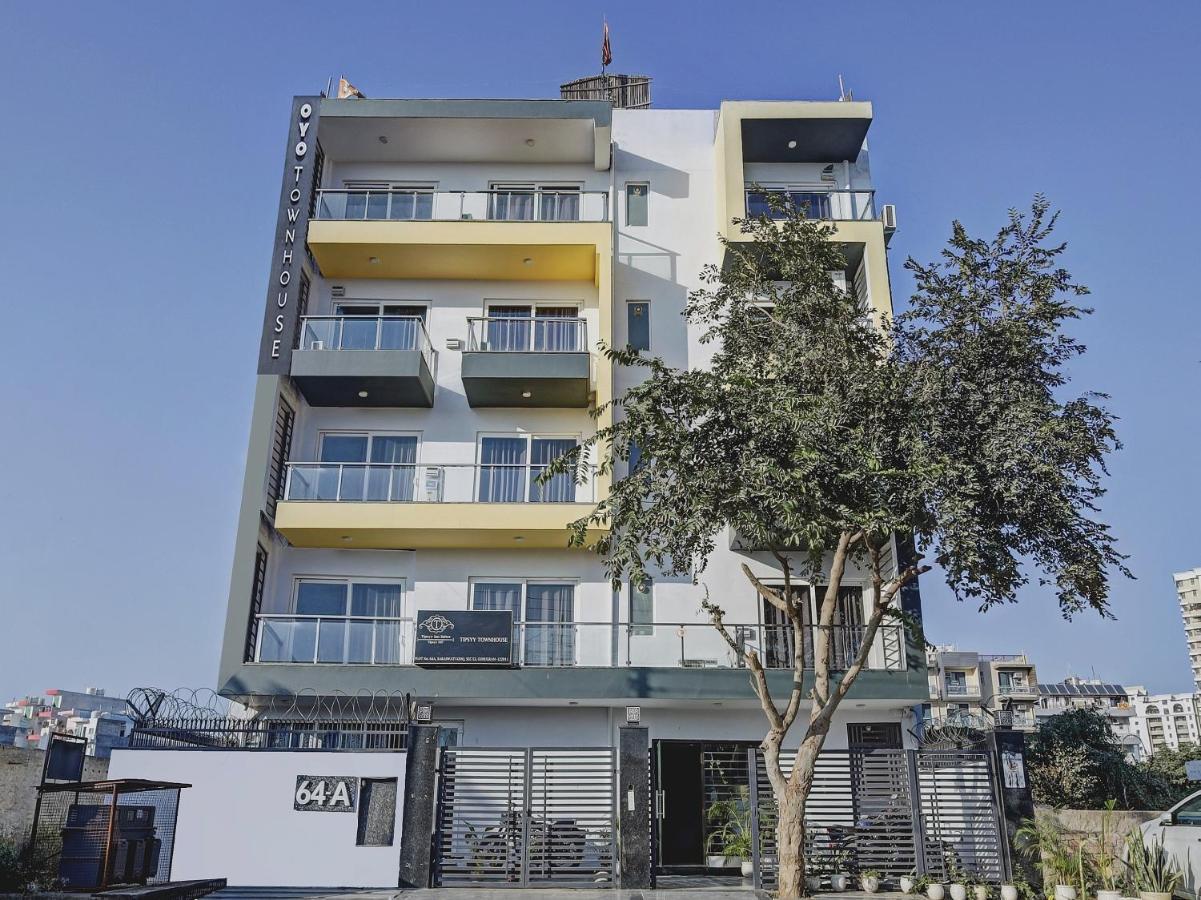 Super Townhouse Tipsyy Near Bestech Central Square Mall Gurgaon Ngoại thất bức ảnh
