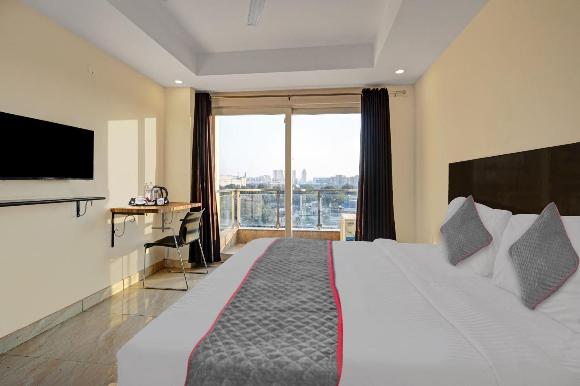 Super Townhouse Tipsyy Near Bestech Central Square Mall Gurgaon Ngoại thất bức ảnh