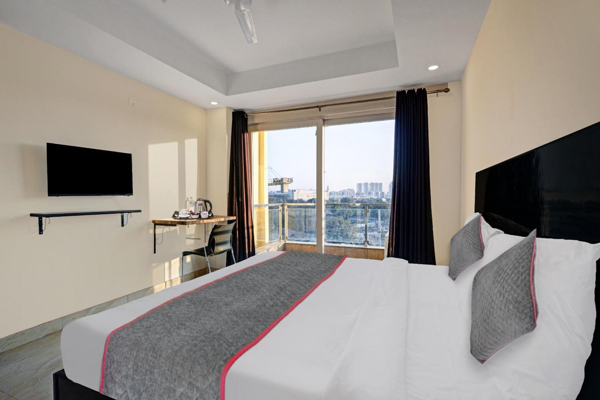 Super Townhouse Tipsyy Near Bestech Central Square Mall Gurgaon Ngoại thất bức ảnh